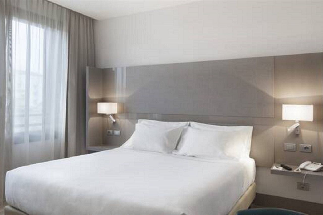 Nh Hotel 4*